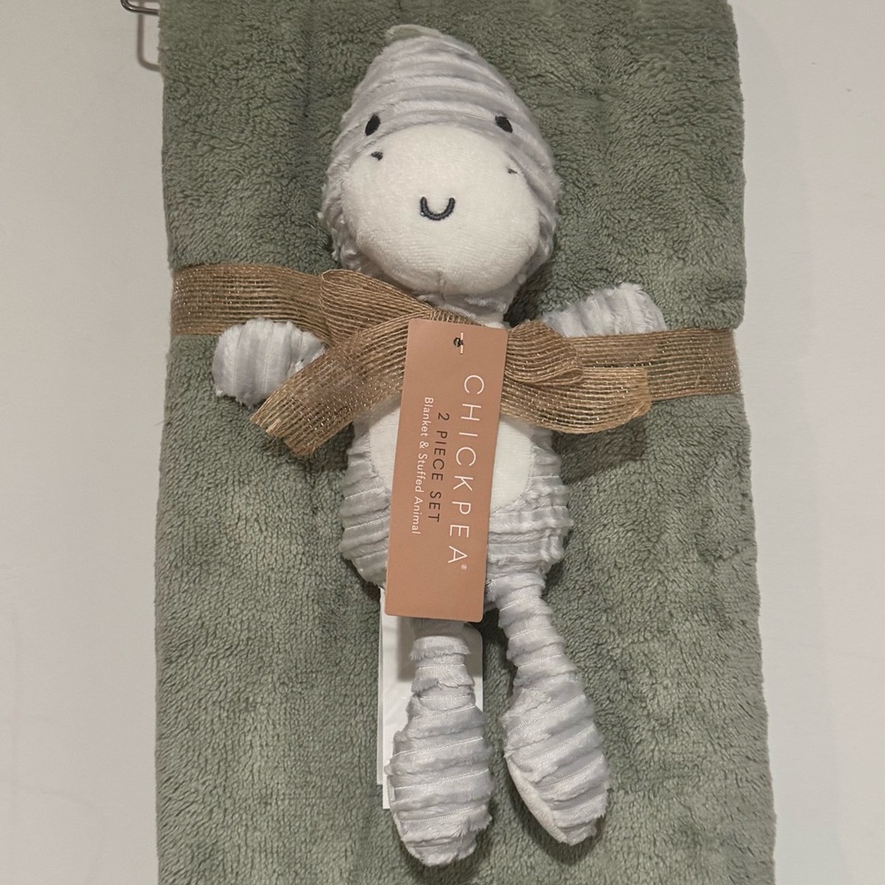Chick Pea Gray Baby Bath Towel with Plush Toy